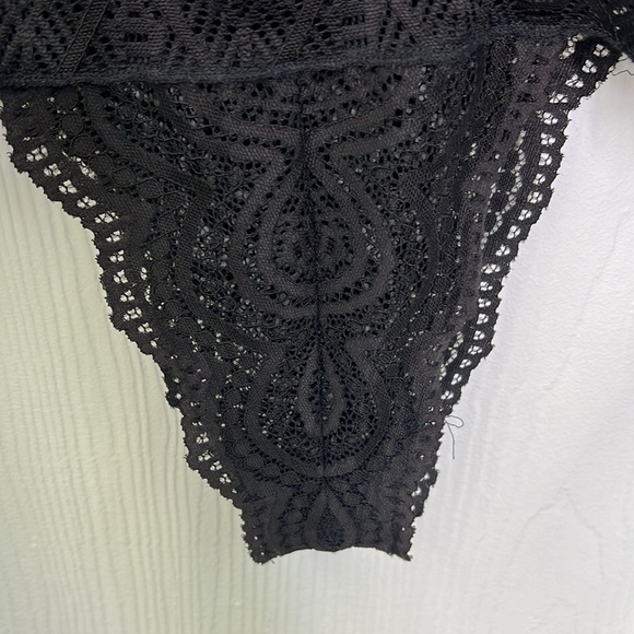 Free People - Making Waves Deep V Neck Bell Sleeve Polka Dot Lace Bodysuit Small - Picture 13 of 16